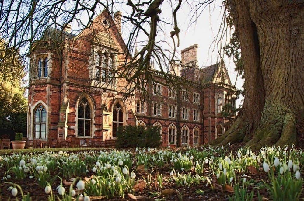 Brownsover Hall รักบี้ ภายนอก รูปภาพ