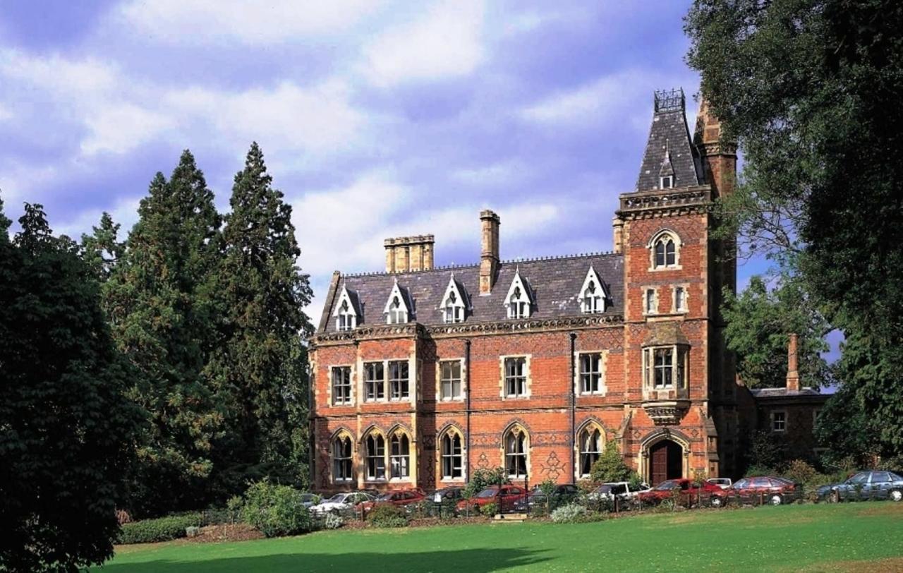 Brownsover Hall รักบี้ ภายนอก รูปภาพ